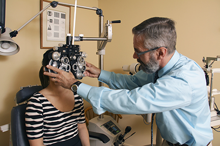 patient getting eyes checked