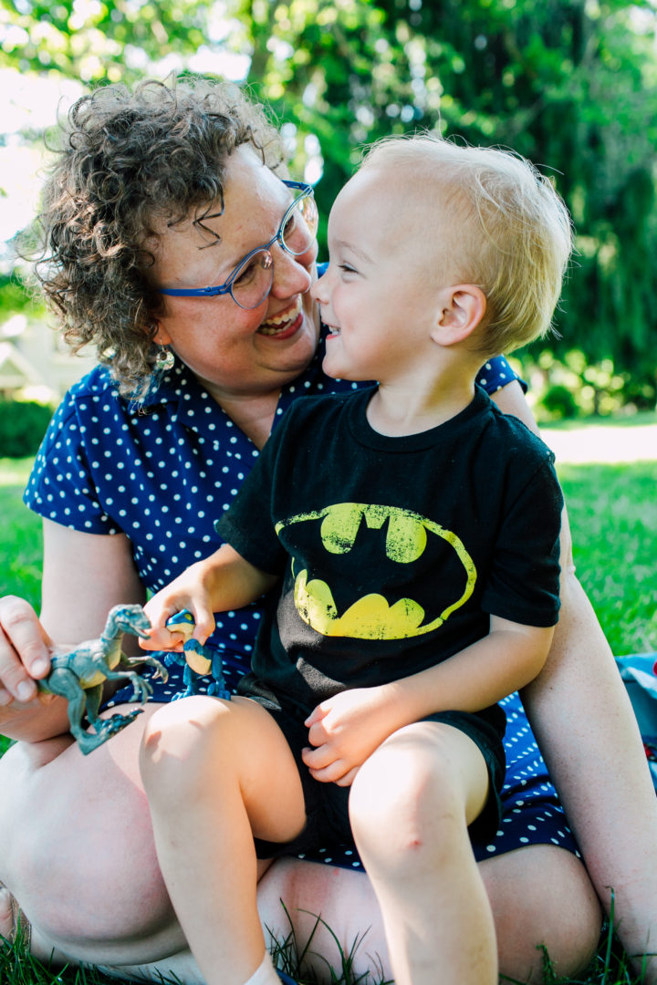 ovvo glasses mom and son playing dinosaurs elizabeth park